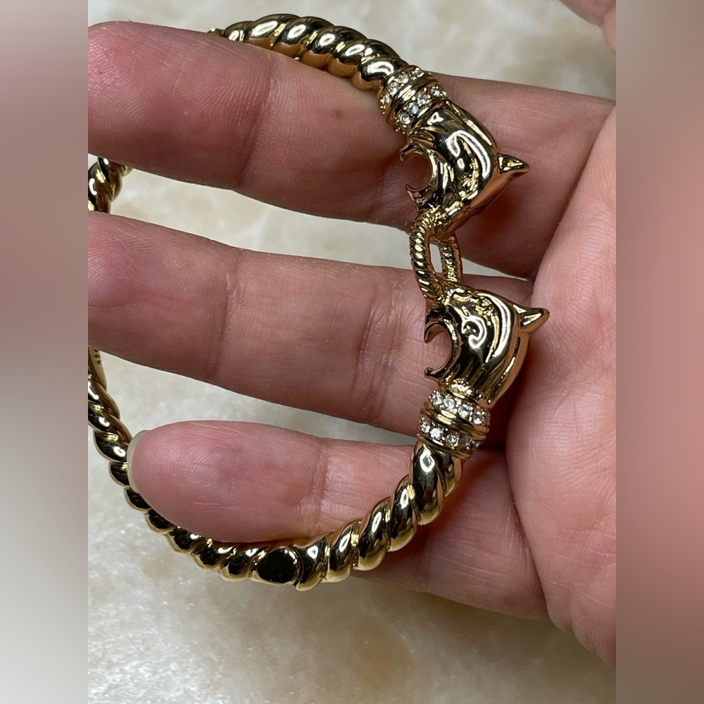 Stella & Dot Gold Tone Panther Head Hinged Bangle – Excellent Condition - Picture 6 of 6